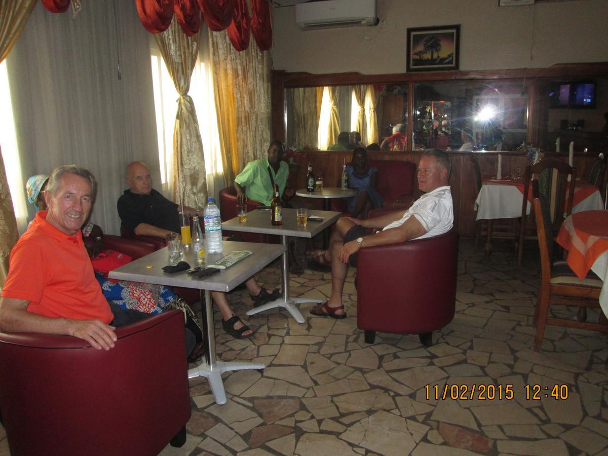 Hotel Ambassadors Λομέ Εξωτερικό φωτογραφία