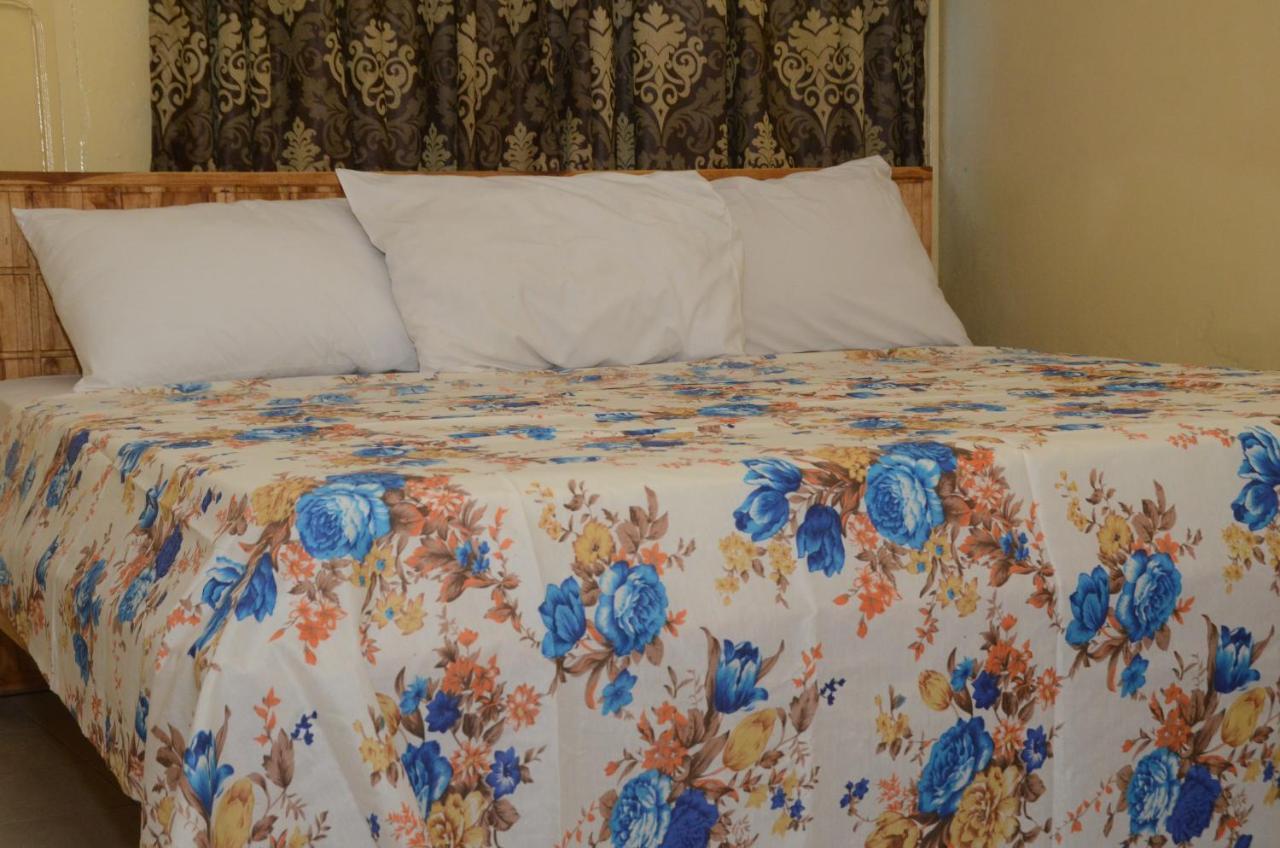 Hotel Ambassadors Λομέ Εξωτερικό φωτογραφία